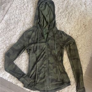 LULULEMON HOODED DEFINE JACKET-NULU